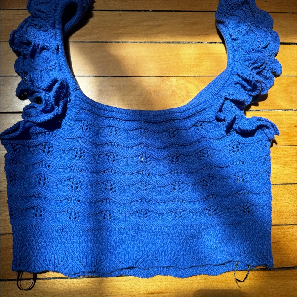 H&M Blue Ruffled Knit Crop Top